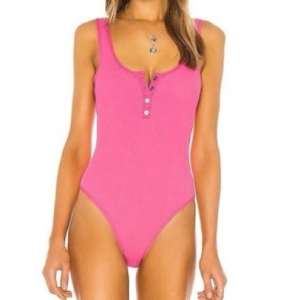 NWT L*Space Float On Ribbed Henley Classic One Piece in Bougainvia Swimsuit Sz10